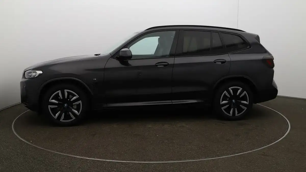 2022-bmw-ix3-e-m-sport-big-59