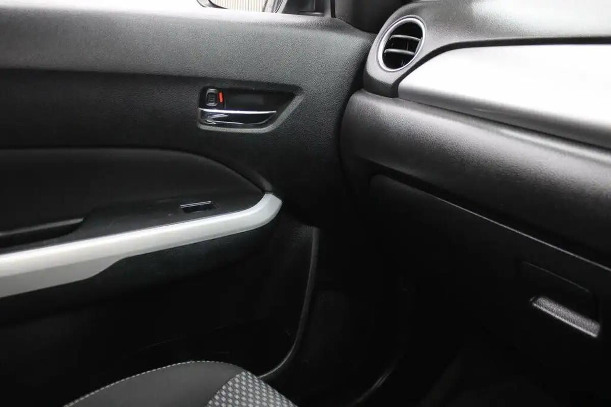 2017-suzuki-vitara-16-sz-t-big-23