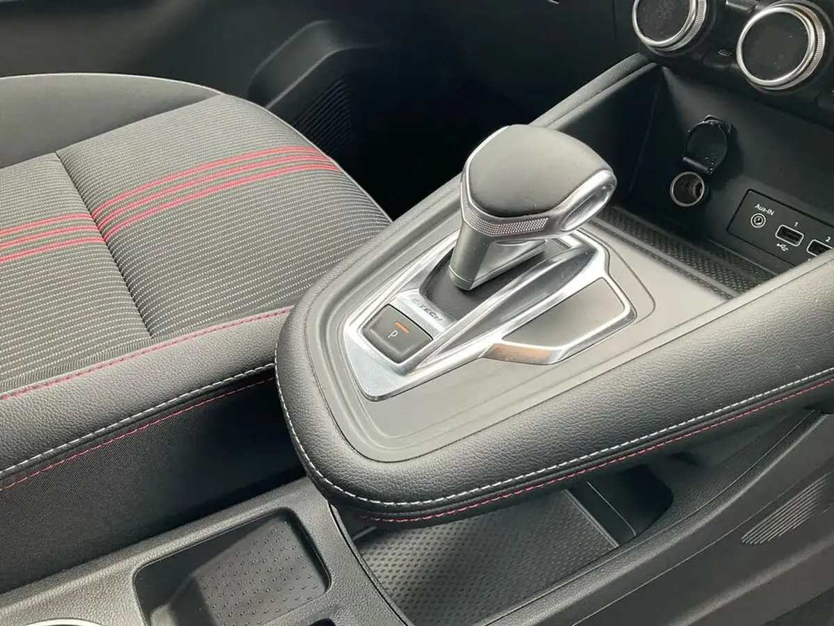 2022-renault-captur-16-rs-line-145ps-rs-line-e-tech-hybrid-big-11