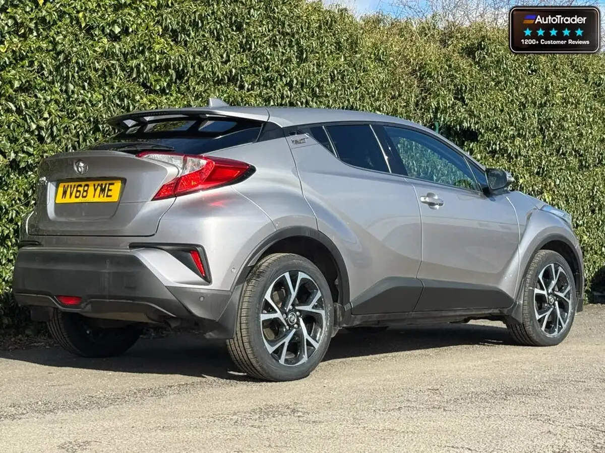 2018-toyota-c-hr-12-design-big-3