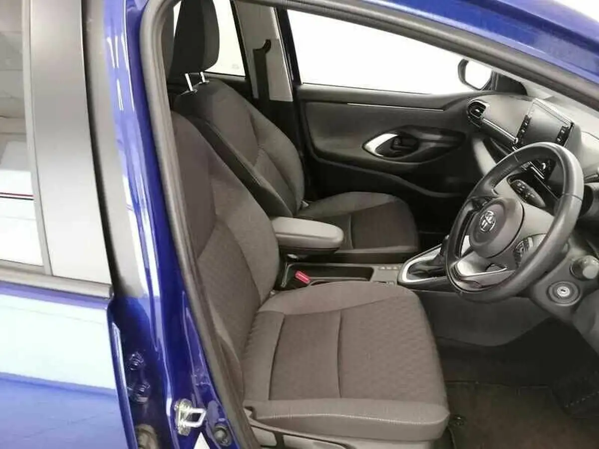 2021-toyota-yaris-15-vvt-i-design-big-10