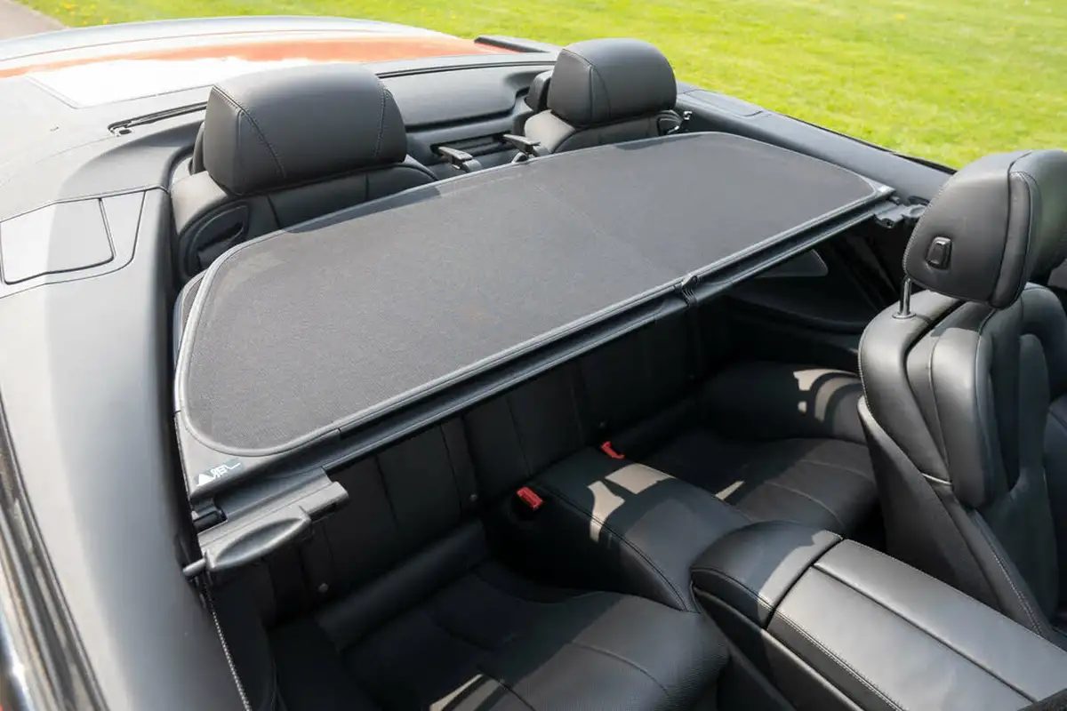 2015-bmw-6-series-44-m6-575bhp-convertible-2d-big-45