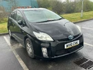 2010-toyota-prius-small-0