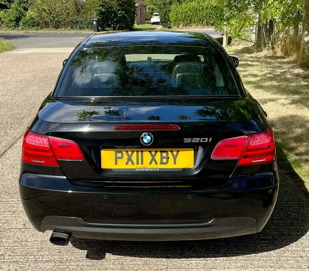 2011-bmw-3-series-20-320i-m-sport-convertible-2d-auto-big-19