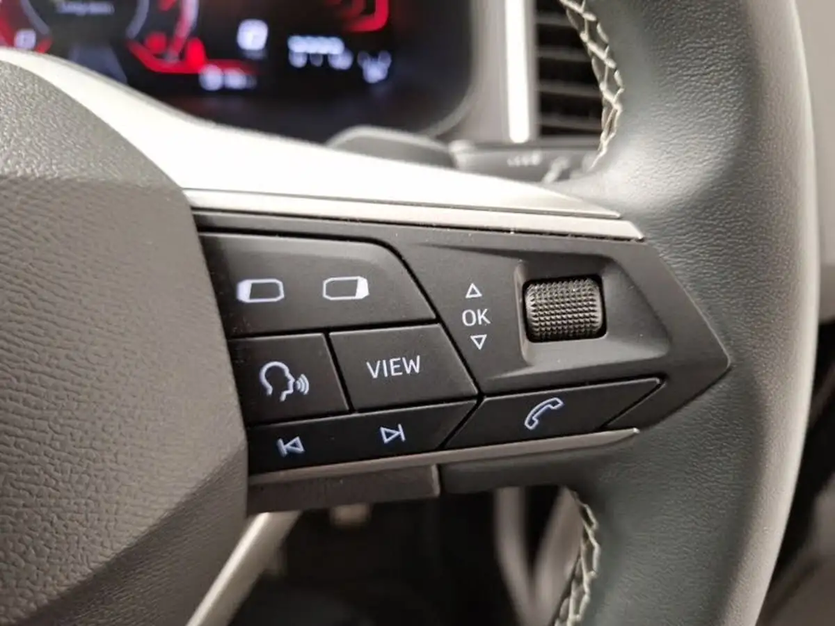 2024-seat-ateca-15-ecotsi-se-technology-dsg-big-12