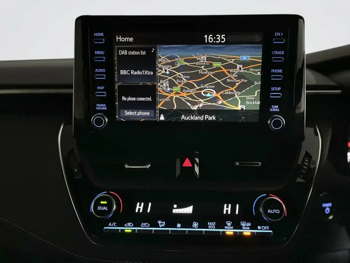 2021-toyota-corolla-18-vvt-i-icon-tech-trk-hatchback-5d-big-18