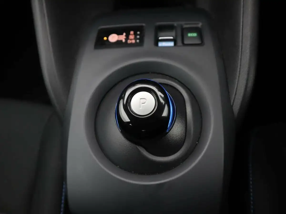 2022-nissan-leaf-e-acenta-big-20