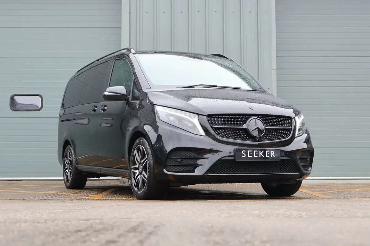 2023-mercedes-benz-v-class-20d-v220d-amg-line-long-big-0