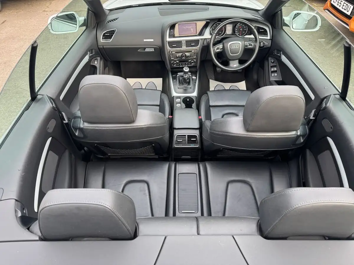 2012-audi-a5-20-s-line-211ps-cabriolet-2d-big-13