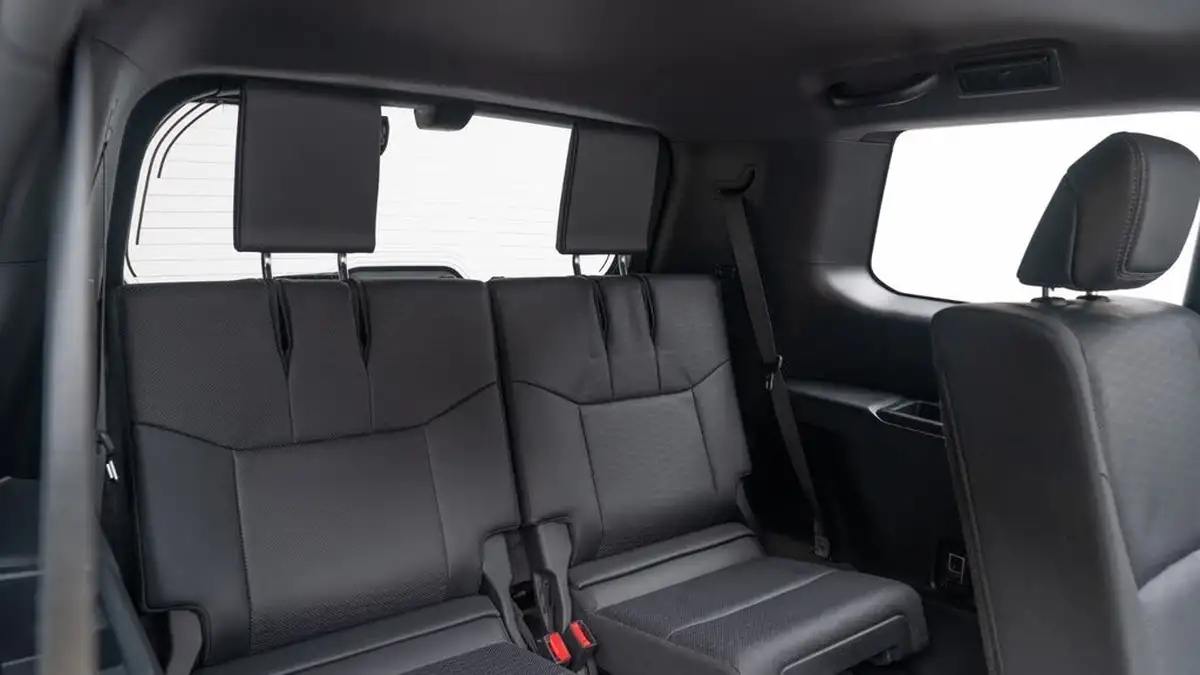 2024-toyota-land-cruiser-28d-4d-invincible-big-20