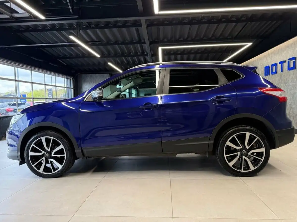 2014-nissan-qashqai-16dci-tekna-4x4-big-1