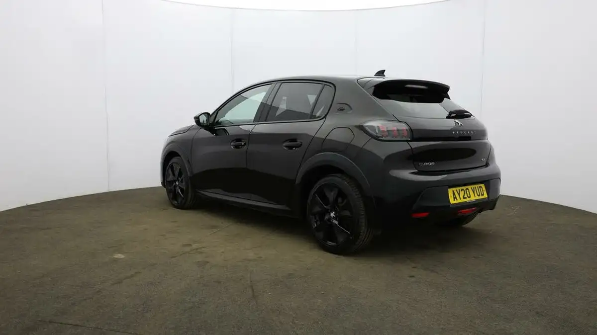 2020-peugeot-208-e-gt-big-46