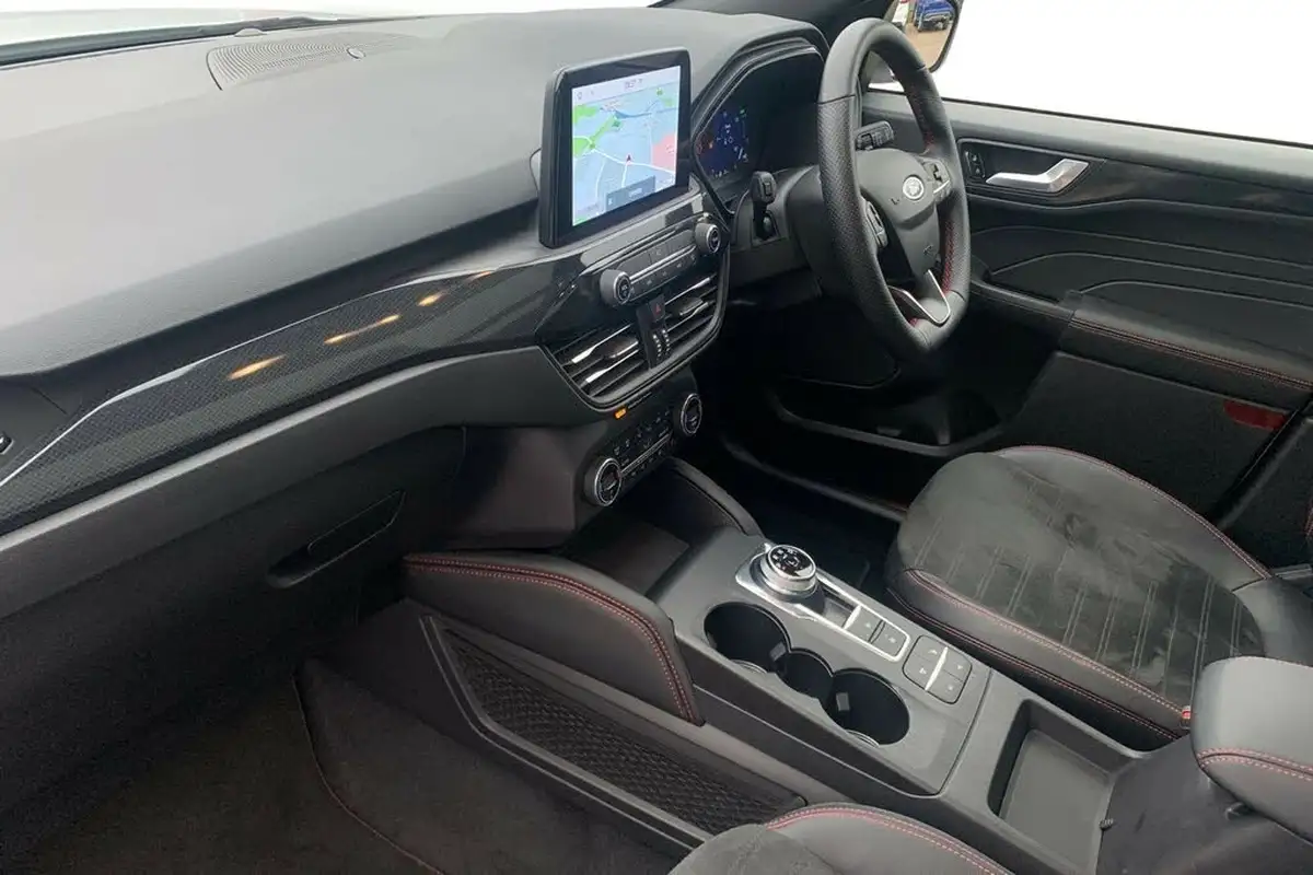 2023-ford-kuga-big-11