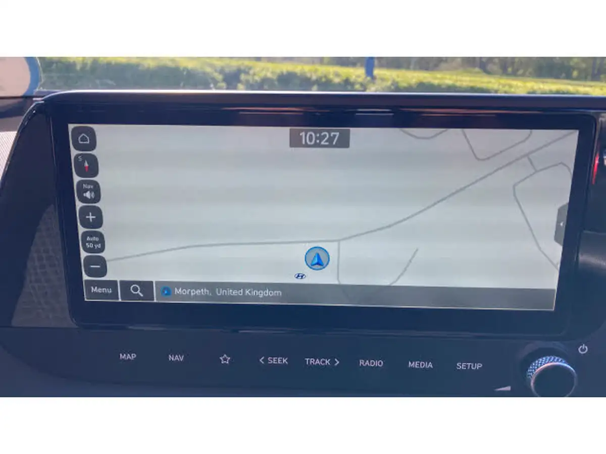 2022-hyundai-i20-10-t-gdi-premium-eclutch-imt-big-34