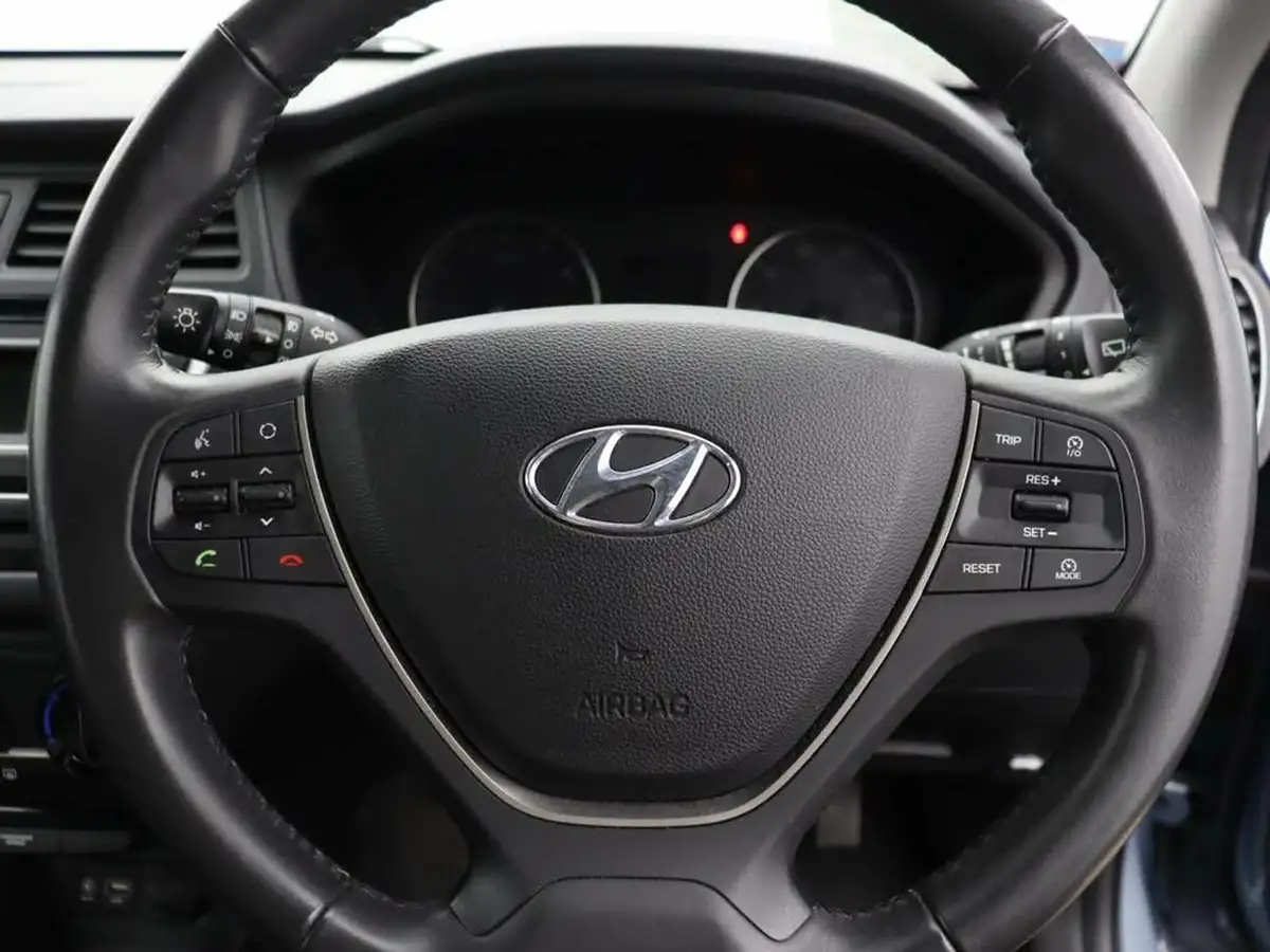 2018-hyundai-i20-14-se-big-21