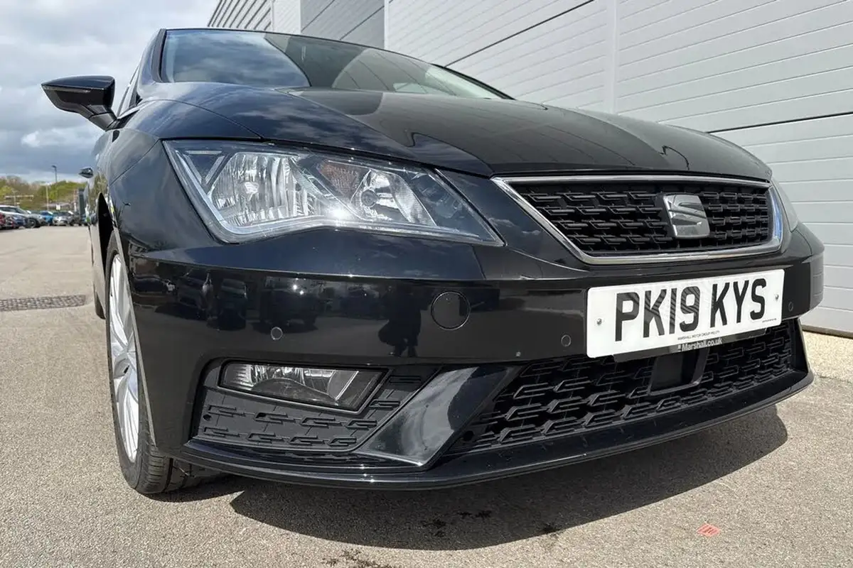 2019-seat-leon-16tdi-se-dynamic-ss-hatchback-big-8