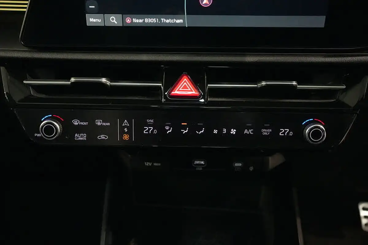 2023-kia-niro-ev-e-4-big-35