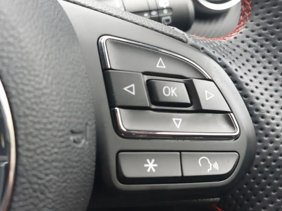 2024-mg-zs-suv-10t-gdi-exclusive-auto-big-12
