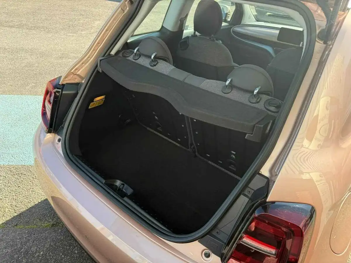 2021-fiat-500-e-icon-big-19