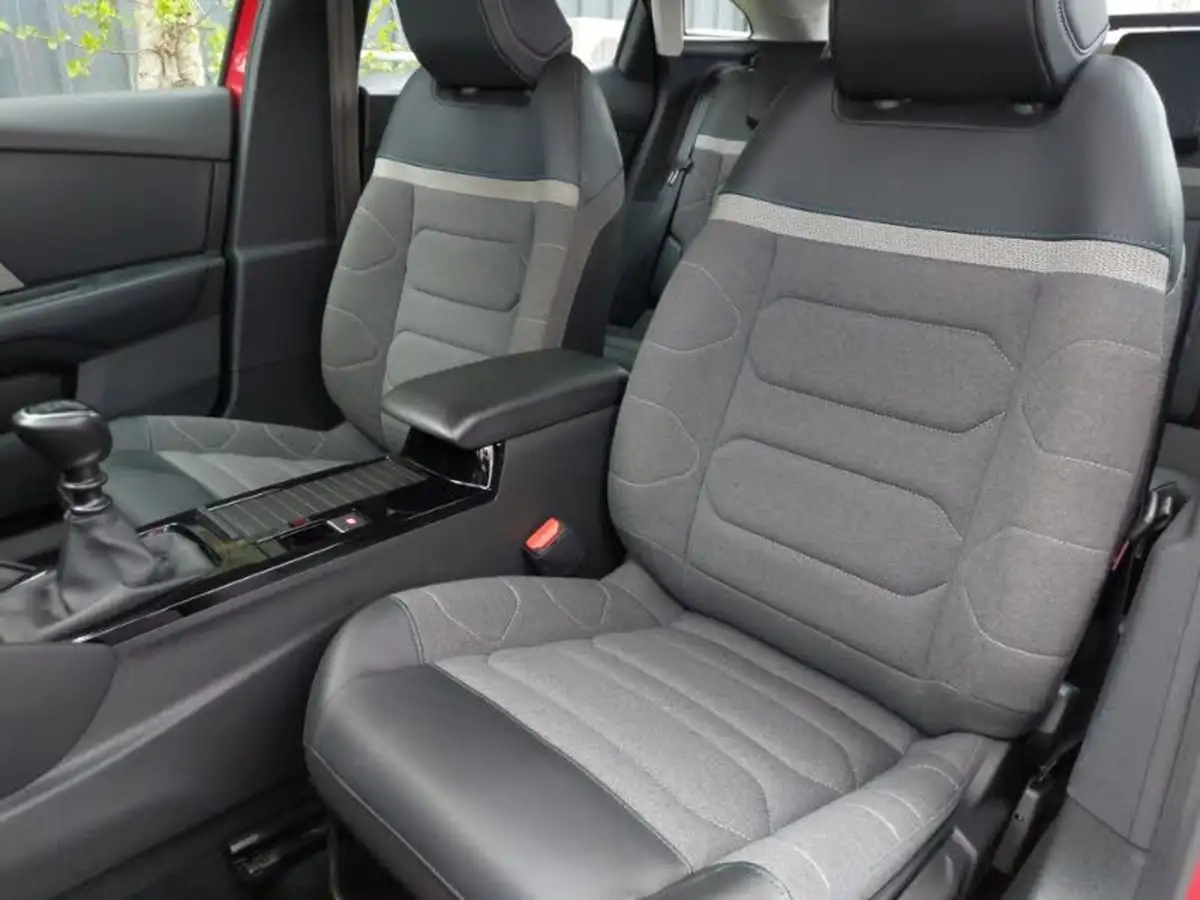 2022-citroen-c4-12-puretech-sense-plus-big-14