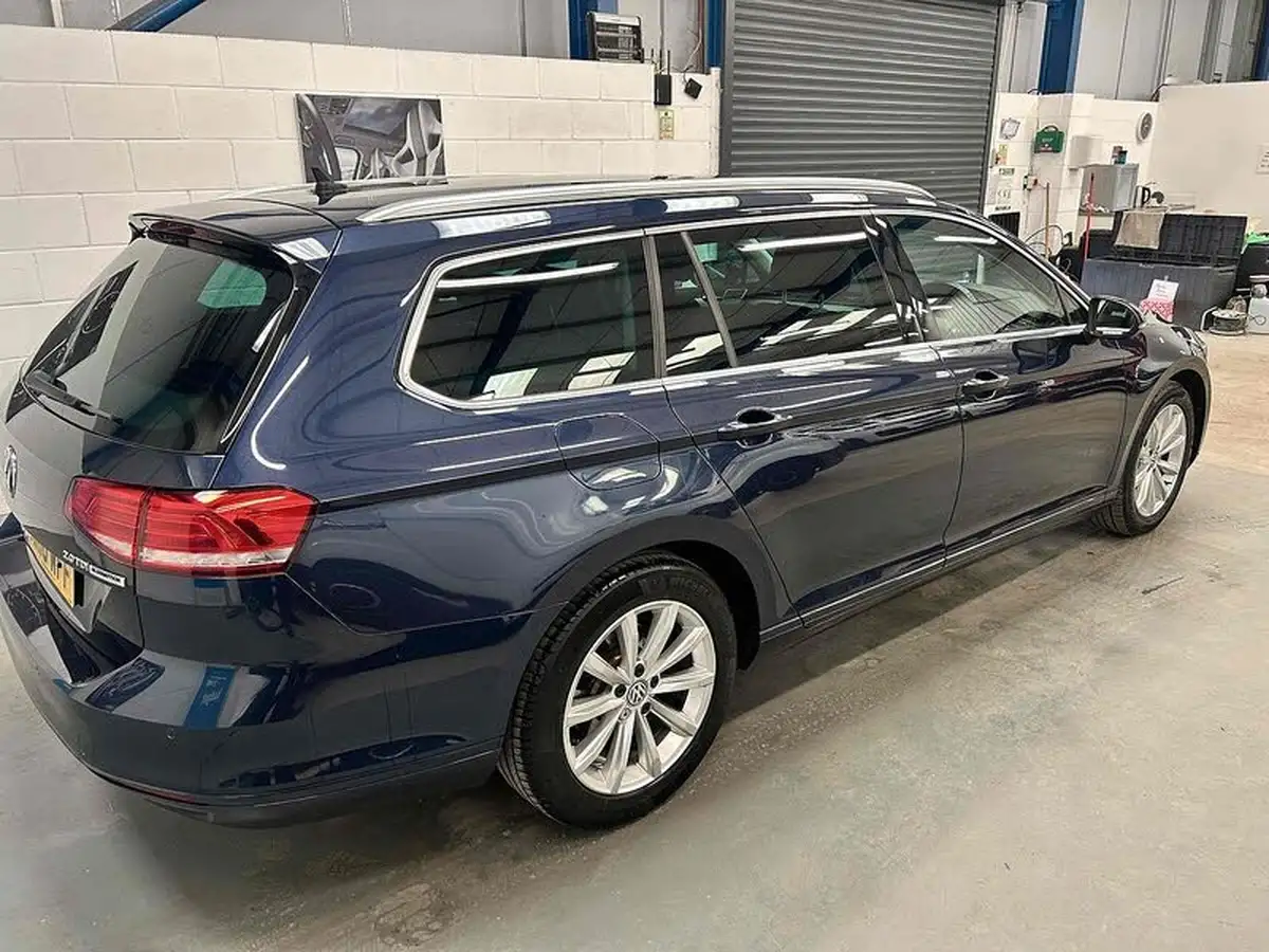 2016-volkswagen-passat-20tdi-se-business-estate-5d-big-1