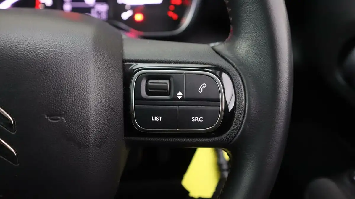 2021-citroen-c3-aircross-12-puretech-feel-110ps-big-22