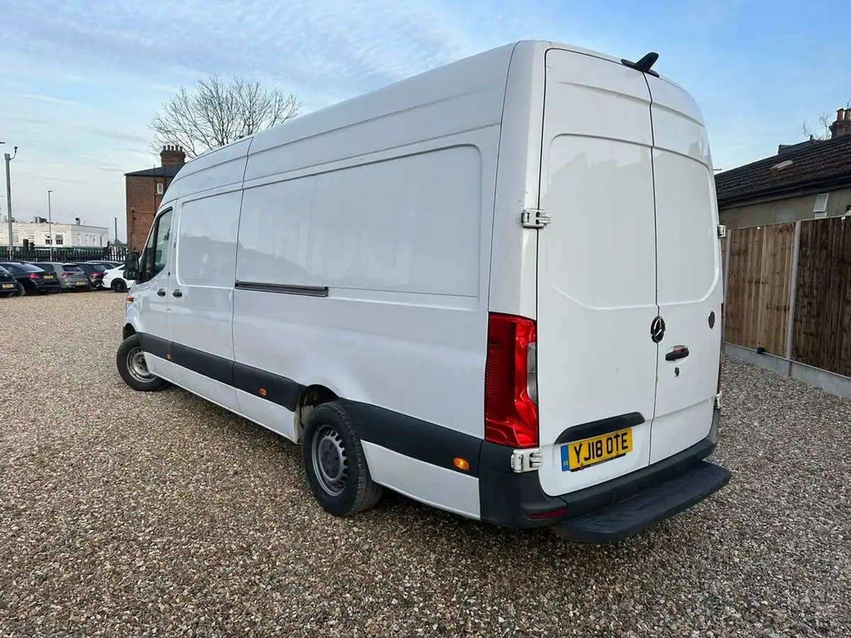 2018-mercedes-benz-sprinter-21cdi-311-l2h1-panel-van-rwd-eco-gear-360-big-3