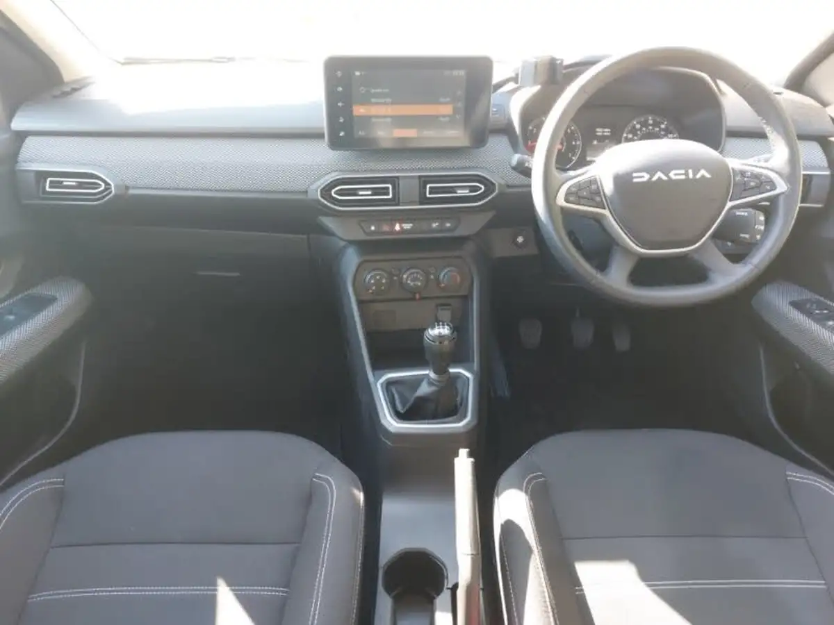 2023-dacia-sandero-10-tce-expression-90bhp-big-2