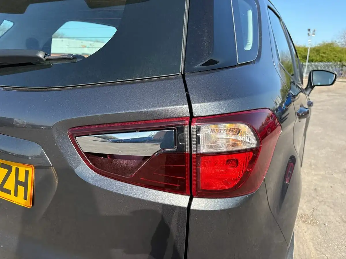 2022-ford-ecosport-10t-st-line-140ps-big-37