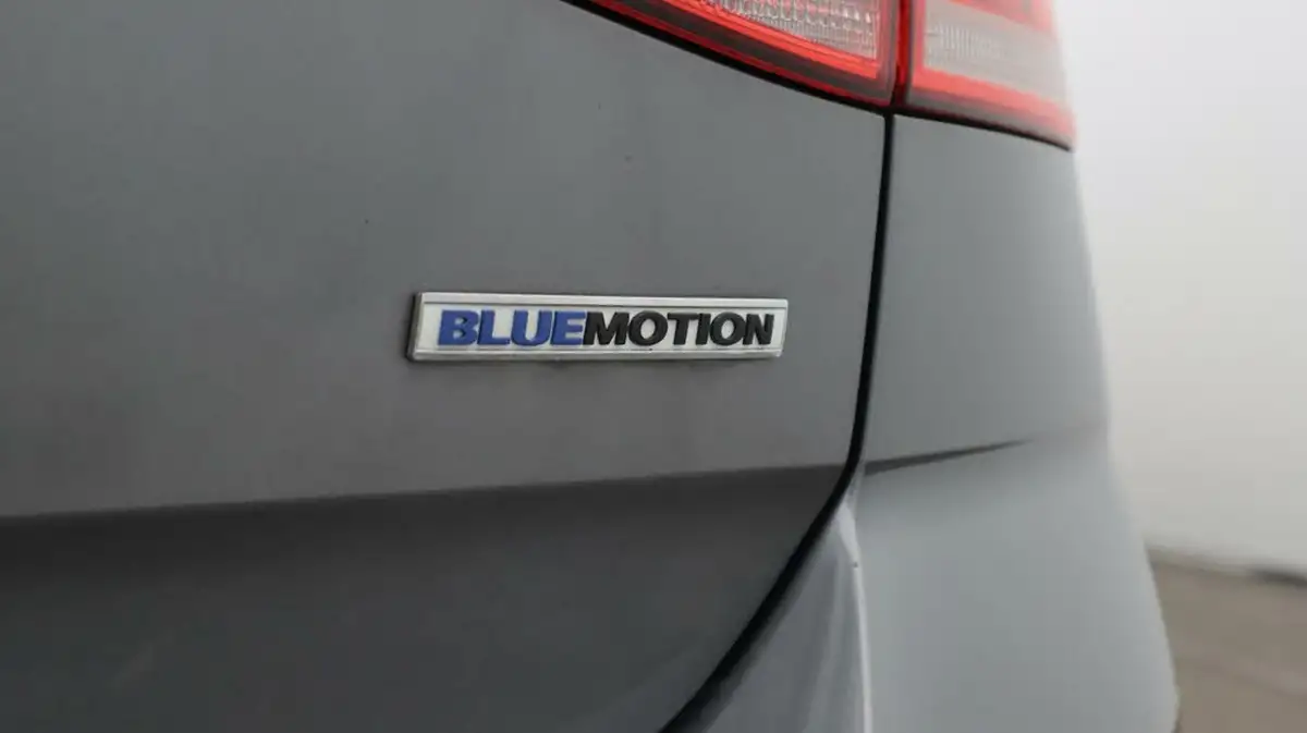 2019-volkswagen-golf-15-tsi-match-edition-130ps-hatchback-big-22