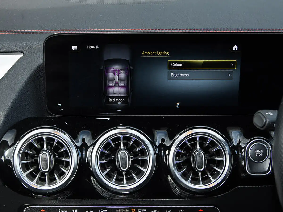 2022-mercedes-benz-eqa-e-eqa-250-amg-line-big-19