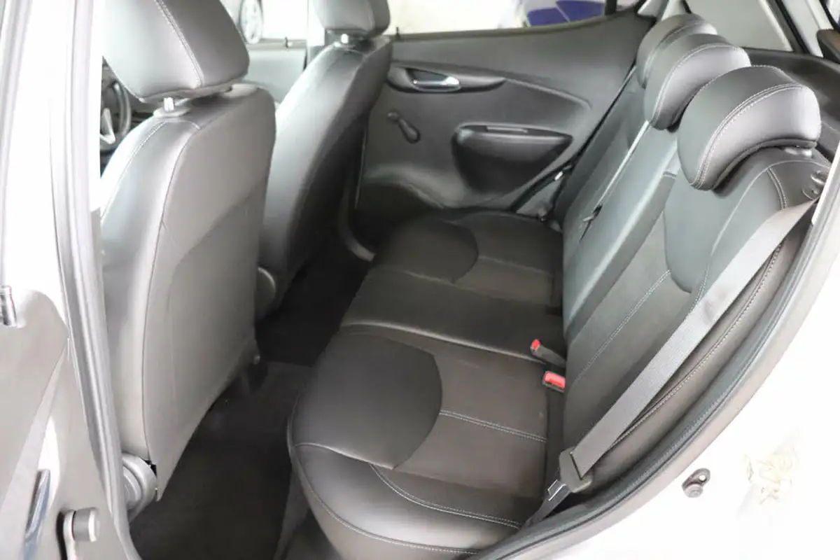 2017-vauxhall-viva-10i-sl-easytronic-big-26
