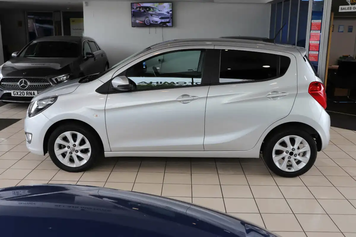 2017-vauxhall-viva-10i-sl-easytronic-big-4