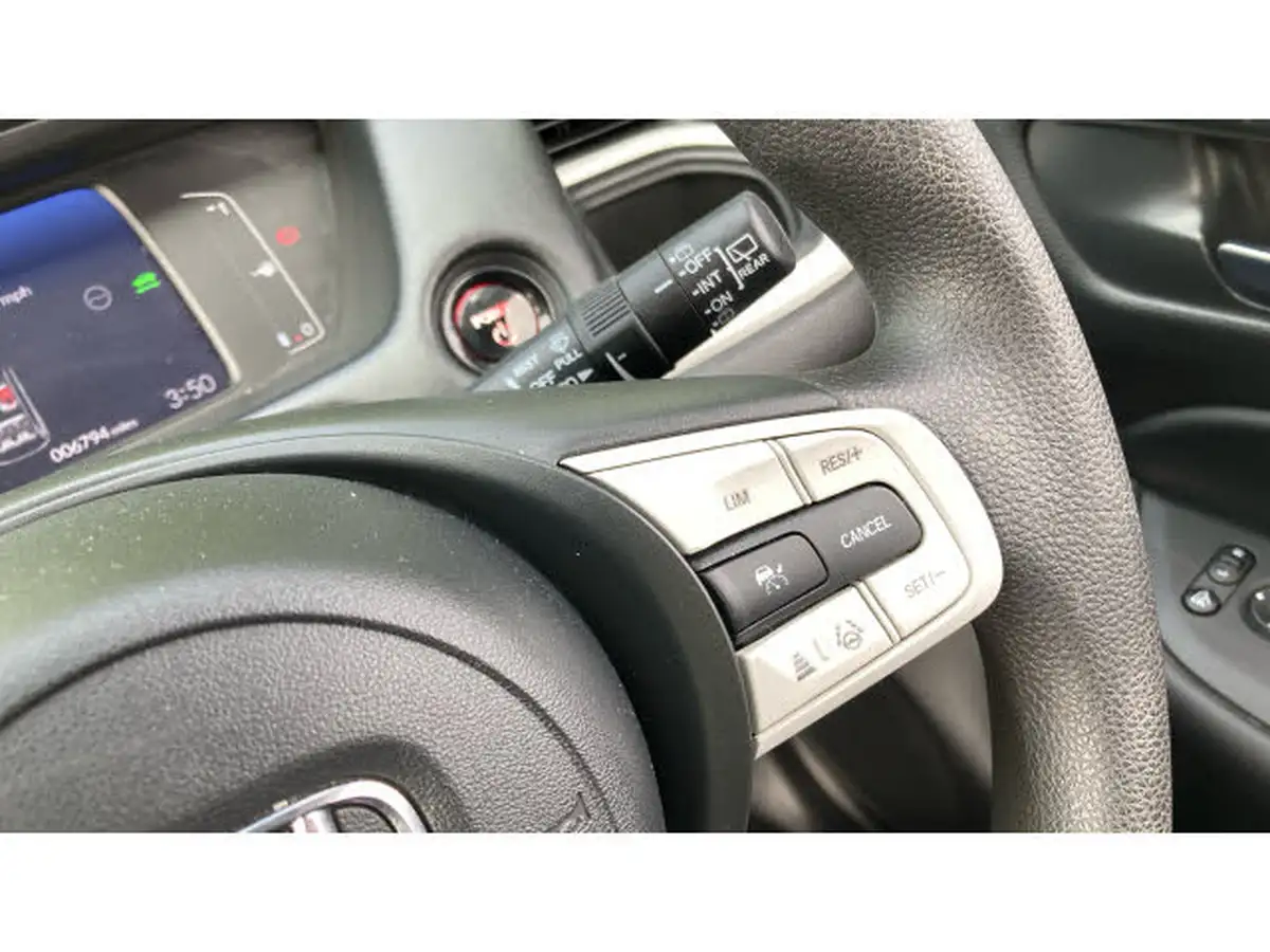 2021-honda-jazz-15-i-mmd-sr-109ps-big-24