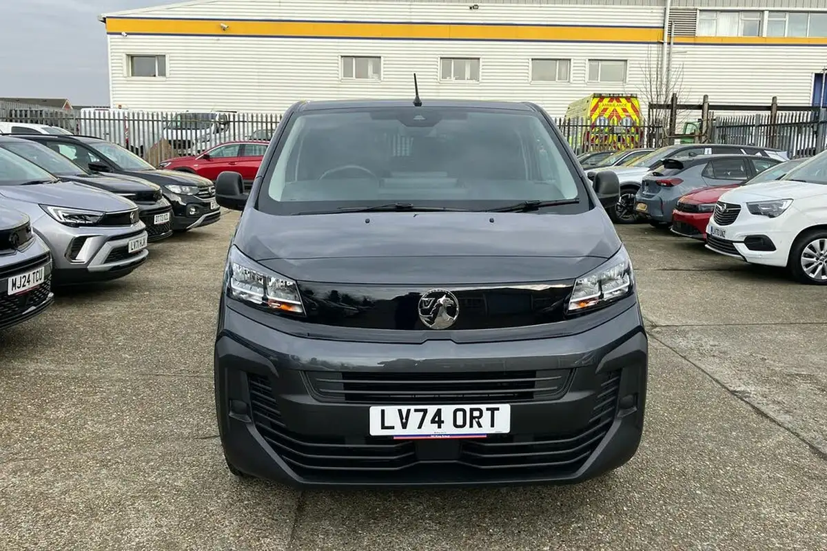2024-vauxhall-vivaro-life-e-combi-50kwh-big-6