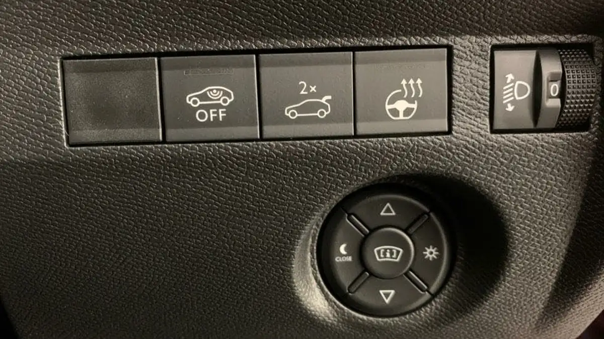 2023-citroen-c4-x-e-shine-plus-big-19