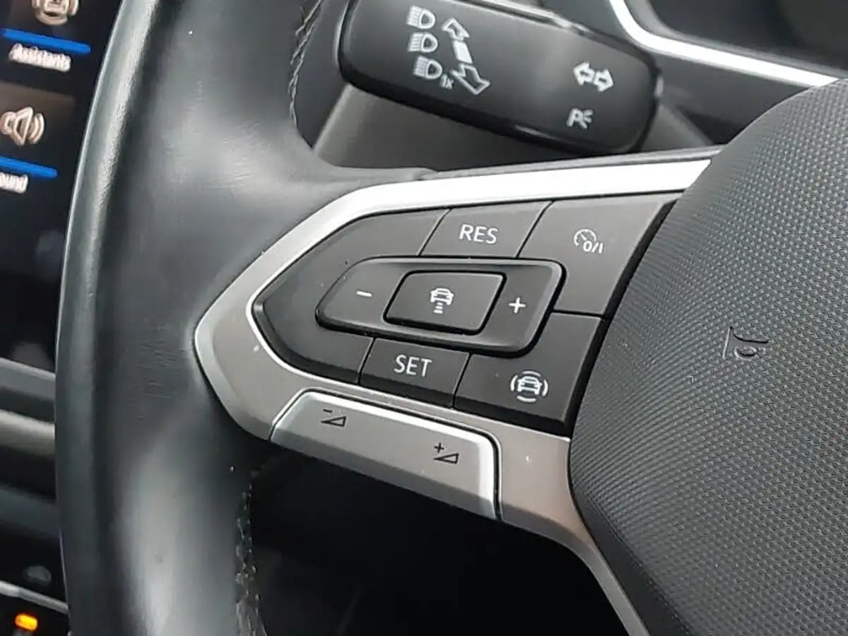 2022-volkswagen-tiguan-allspace-15-tsi-life-big-15