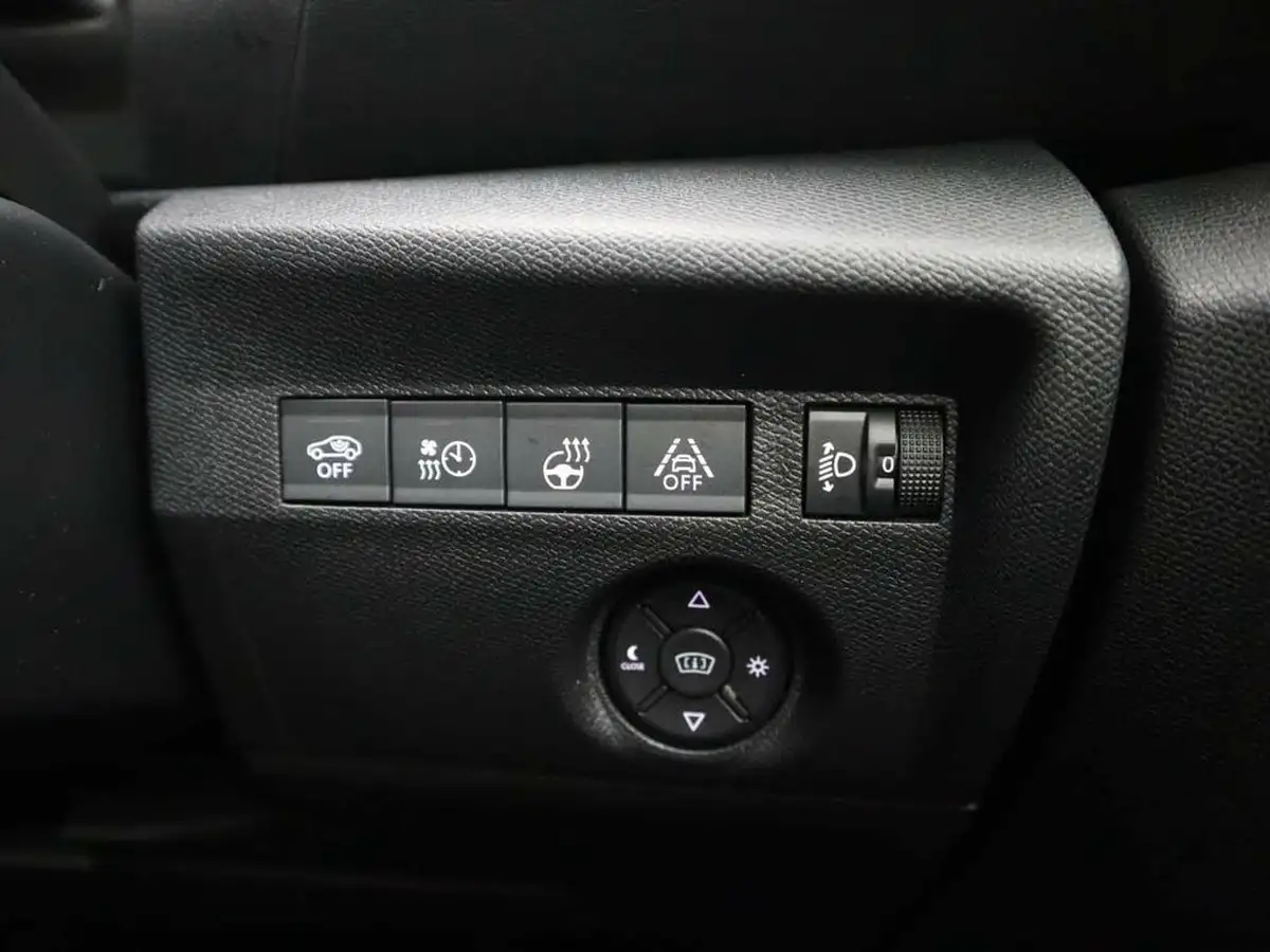 2021-citroen-c4-e-shine-plus-big-28