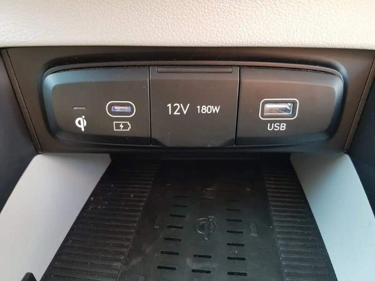 2024-hyundai-bayon-10-t-gdi-ultimate-100ps-7dct-big-15