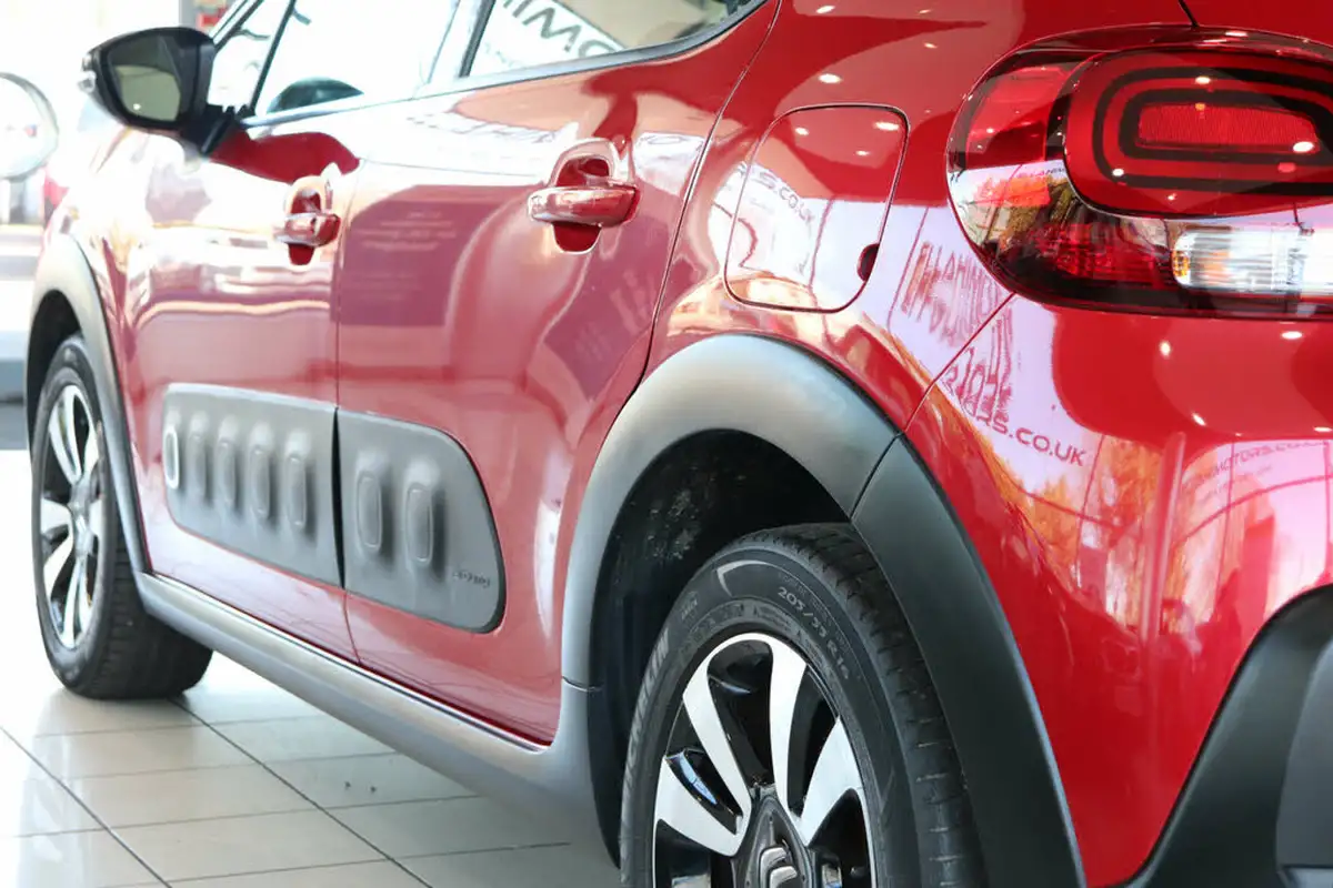 2018-citroen-c3-12-puretech-flair-110ps-ss-eat6-big-67