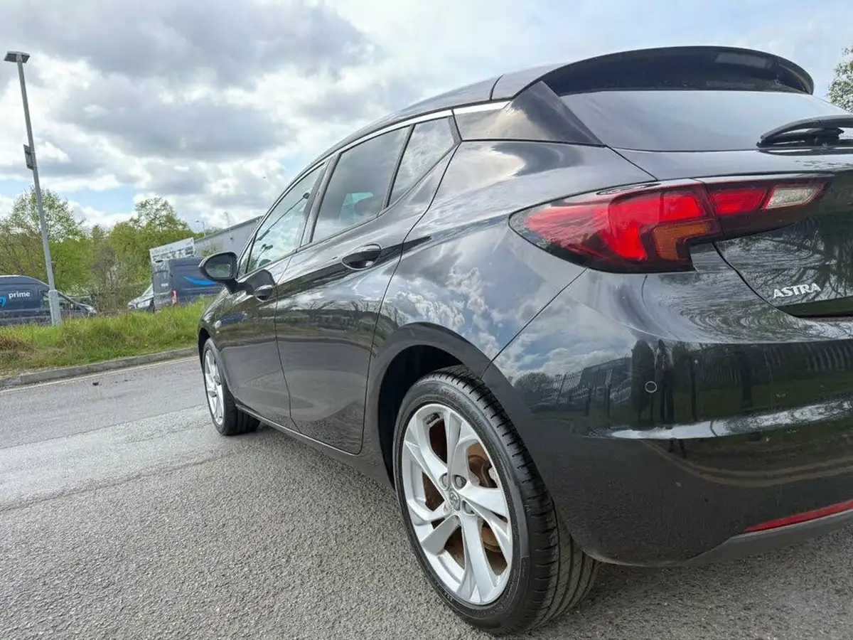 2016-vauxhall-astra-10i-turbo-sri-nav-hatchback-big-11