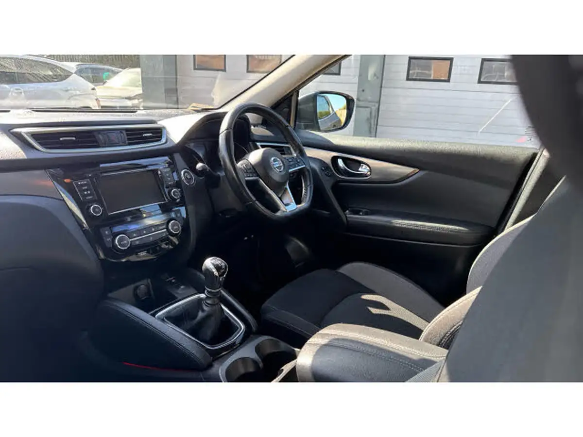 2019-nissan-qashqai-13-dig-t-n-connecta-140ps-big-8