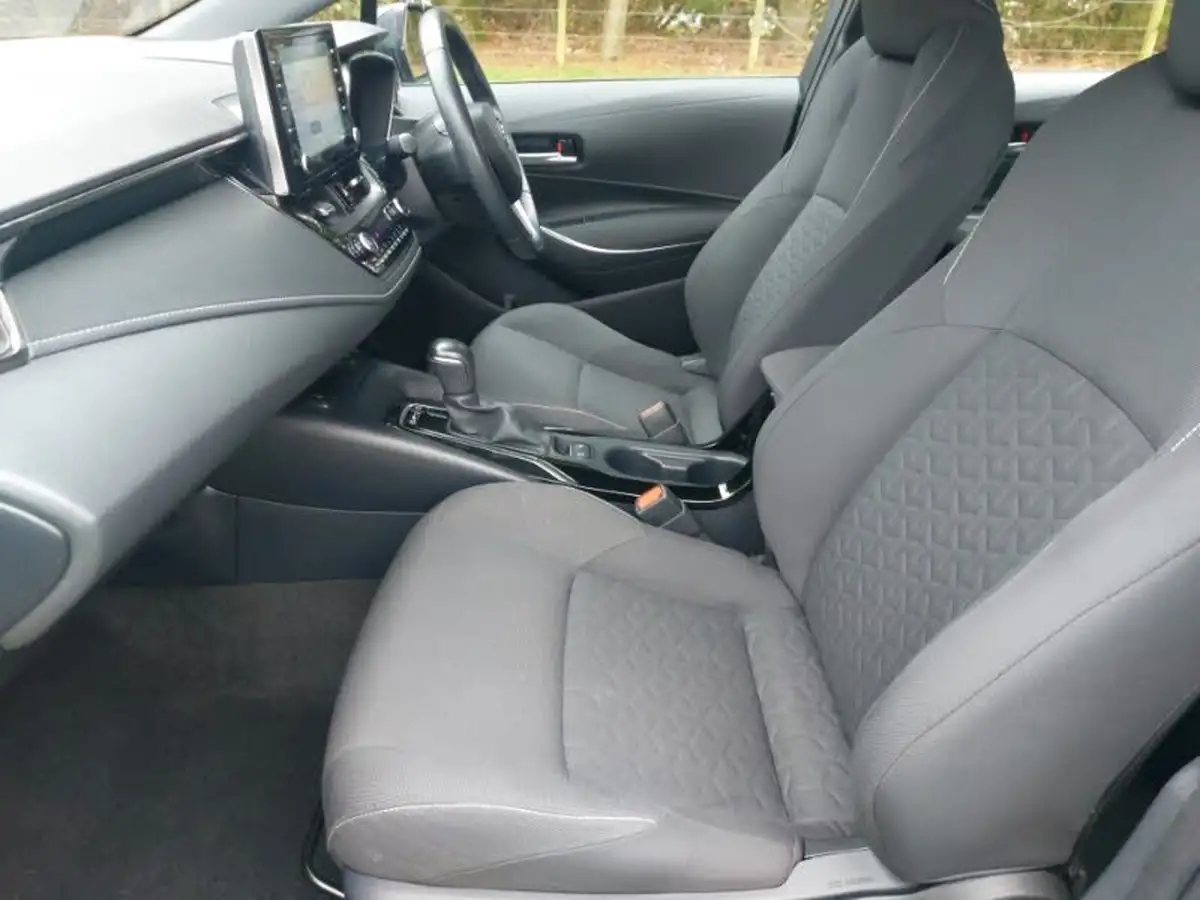 2022-toyota-corolla-18-vvt-i-icon-120bhp-spare-wheel-touring-sports-5d-big-4