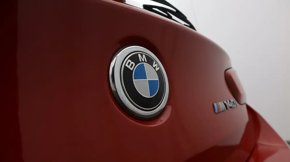2017-bmw-1-series-30-m140i-shadow-edition-5d-sport-auto-big-21