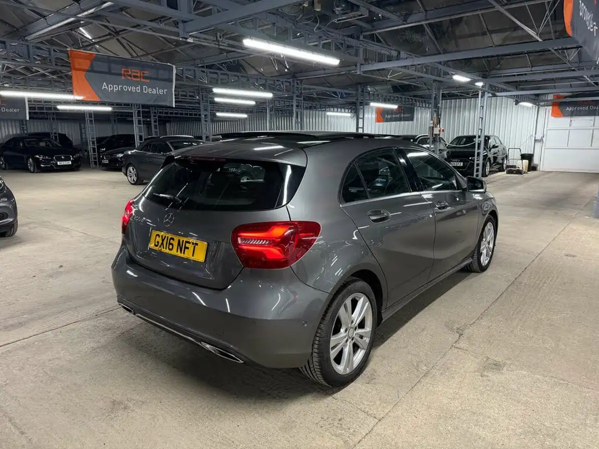 2016-mercedes-benz-a-class-21d-a200d-sport-premium-plusss-7g-dct-big-6