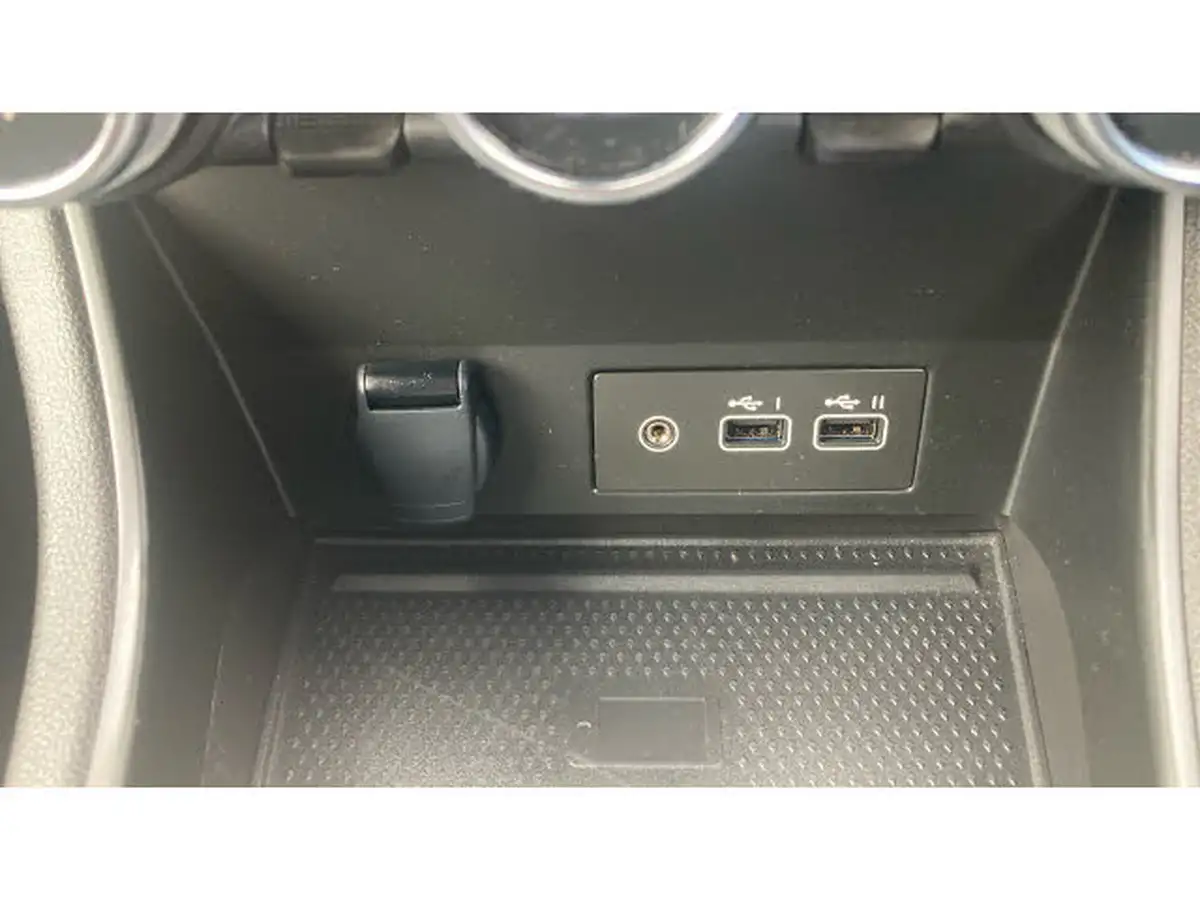 2024-renault-captur-10-tce-techno-big-28