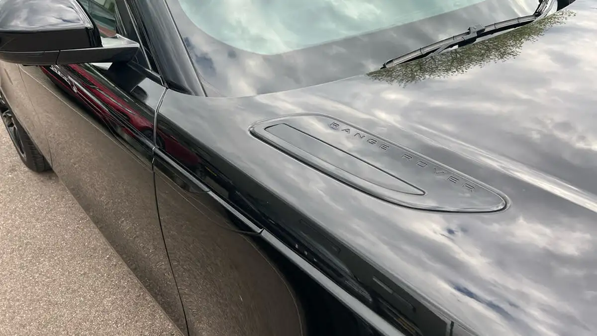 2022-land-rover-range-rover-velar-20-d200-velar-edition-big-19
