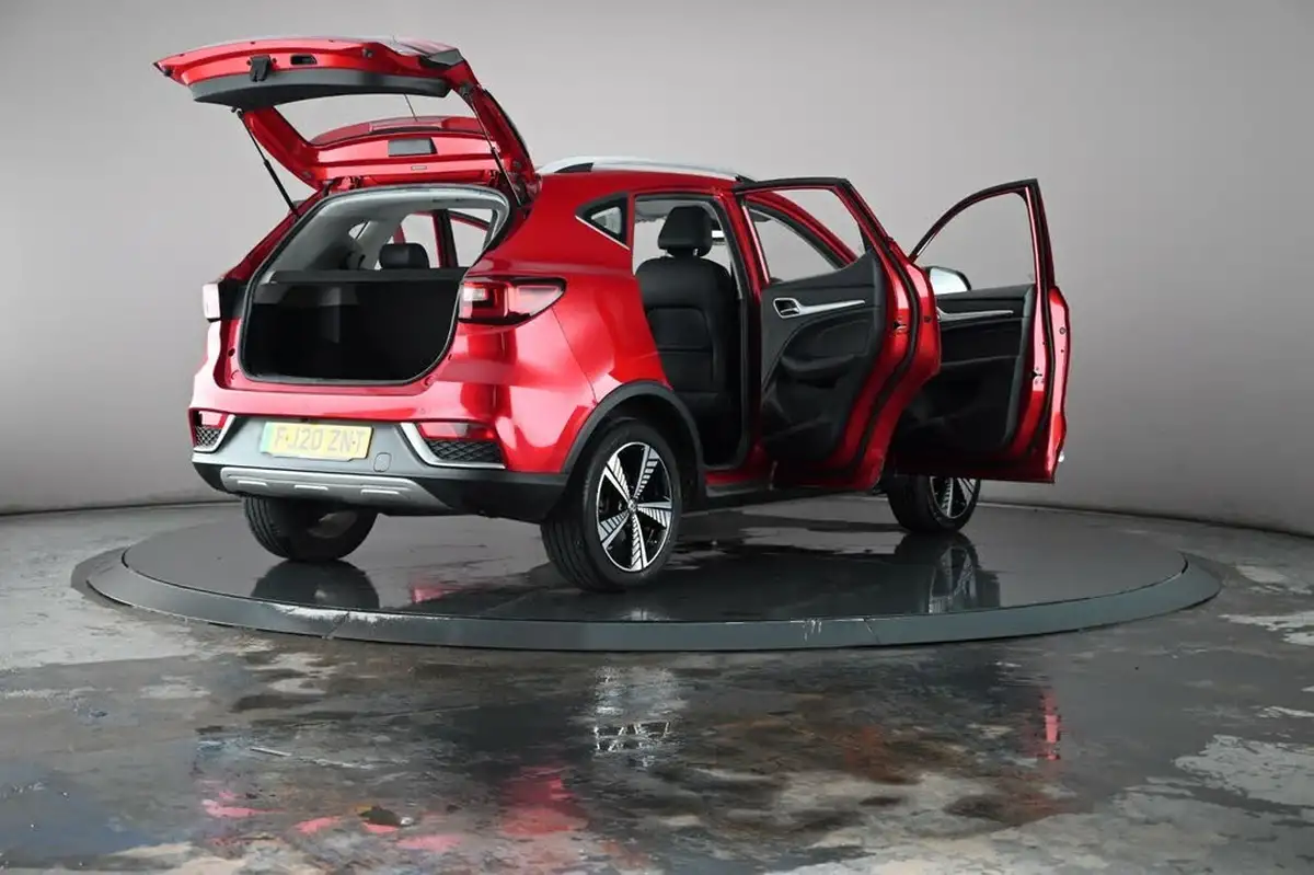 2020-mg-zs-suv-e-exclusive-ev-big-47