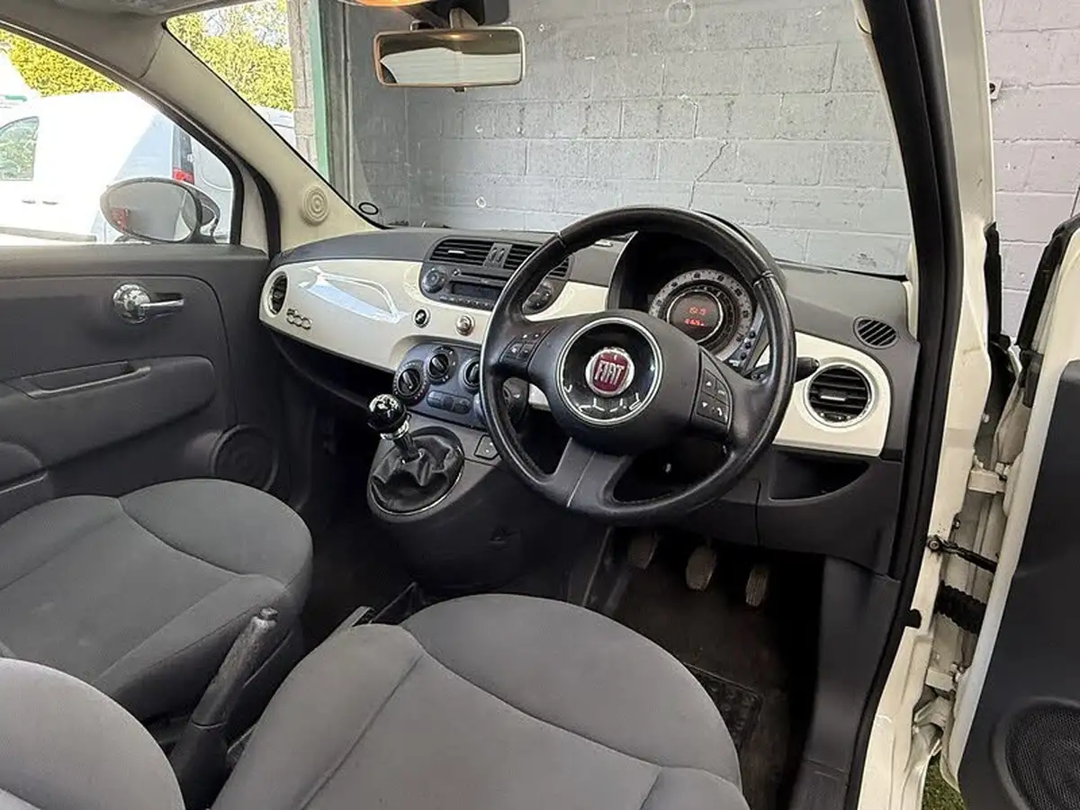 2009-fiat-500-12-pop-big-18