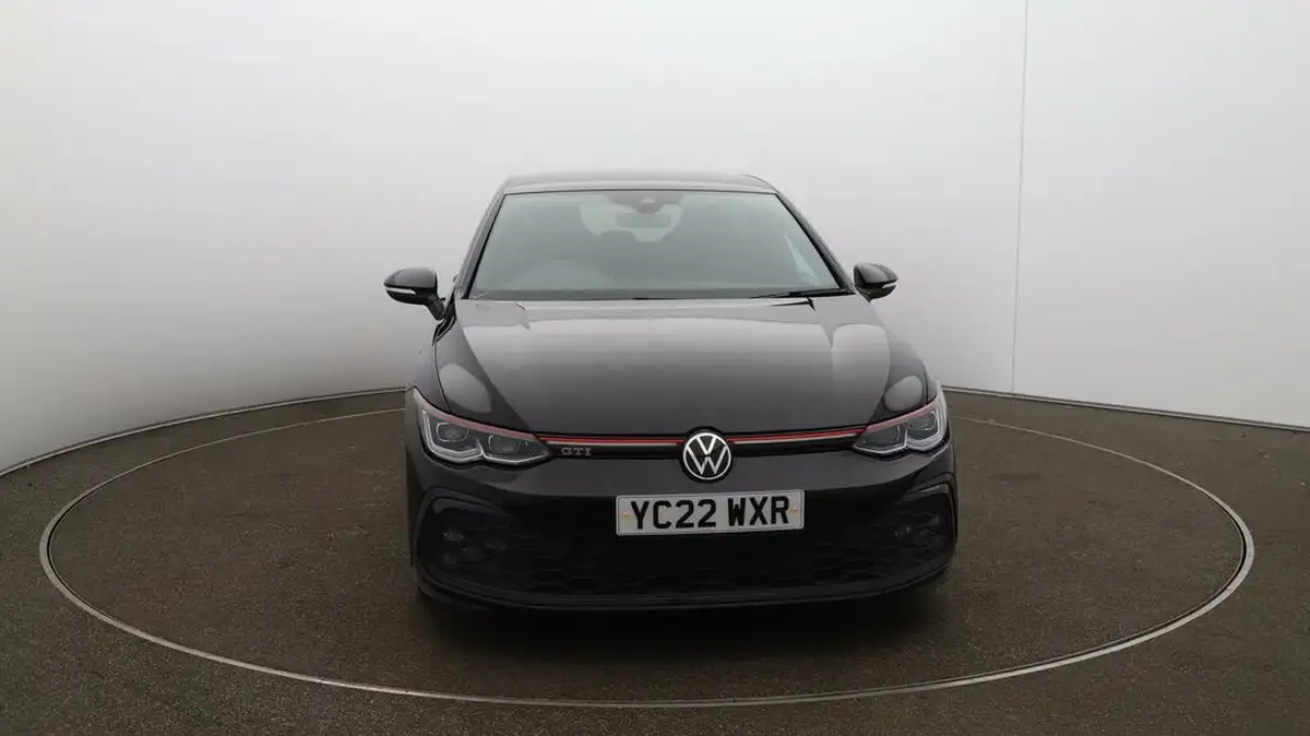 2022-volkswagen-golf-20-tsi-gti-dsg-big-2